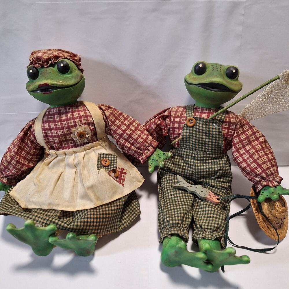Ceramic Country Frogs Couple Vintage Poseable 13.5" (Details in Description)